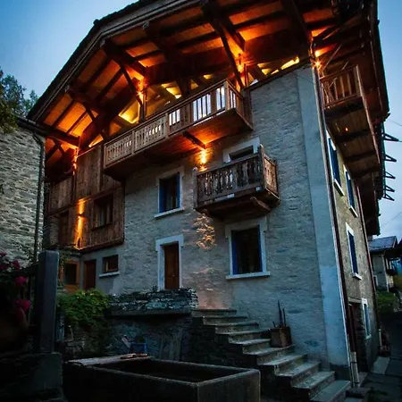 Maison 8 *